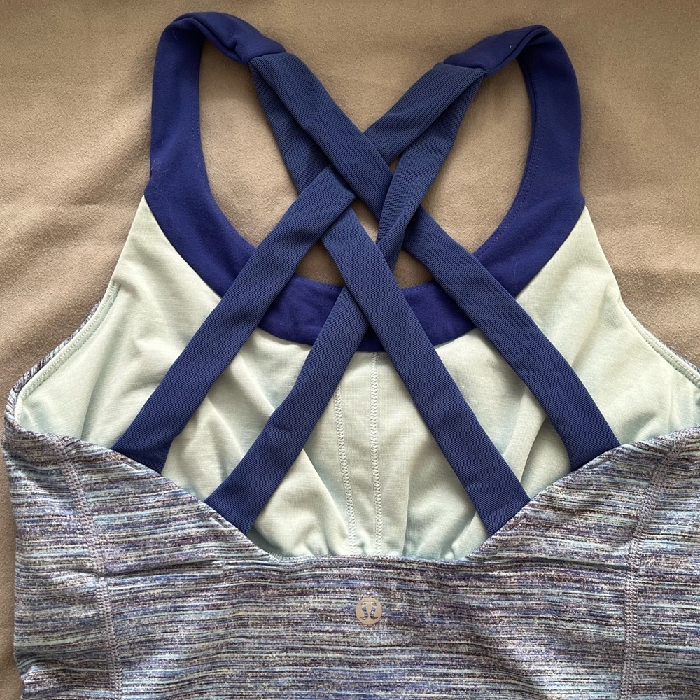 β¨ lululemon Strappy Back Tank Top | Built-In Bra | Blue/Gray Space Dye - Picture 9 of 11